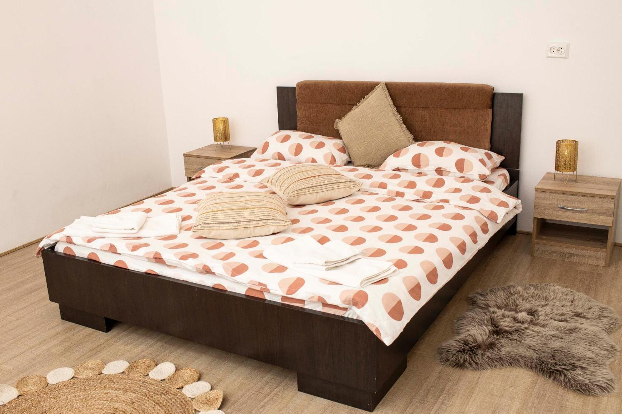 Central Kronstadt Apartments Braszów Zewnętrze zdjęcie
